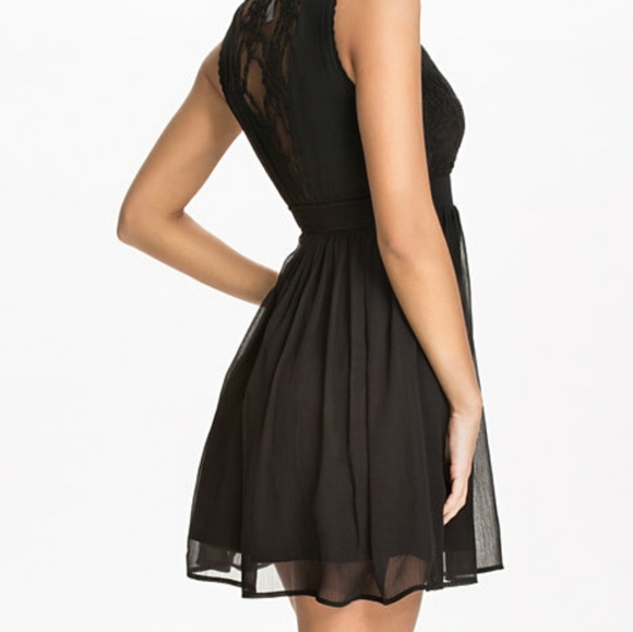 New With Tags Vero Moda Black Lace Dress Small - Picture 2 of 6